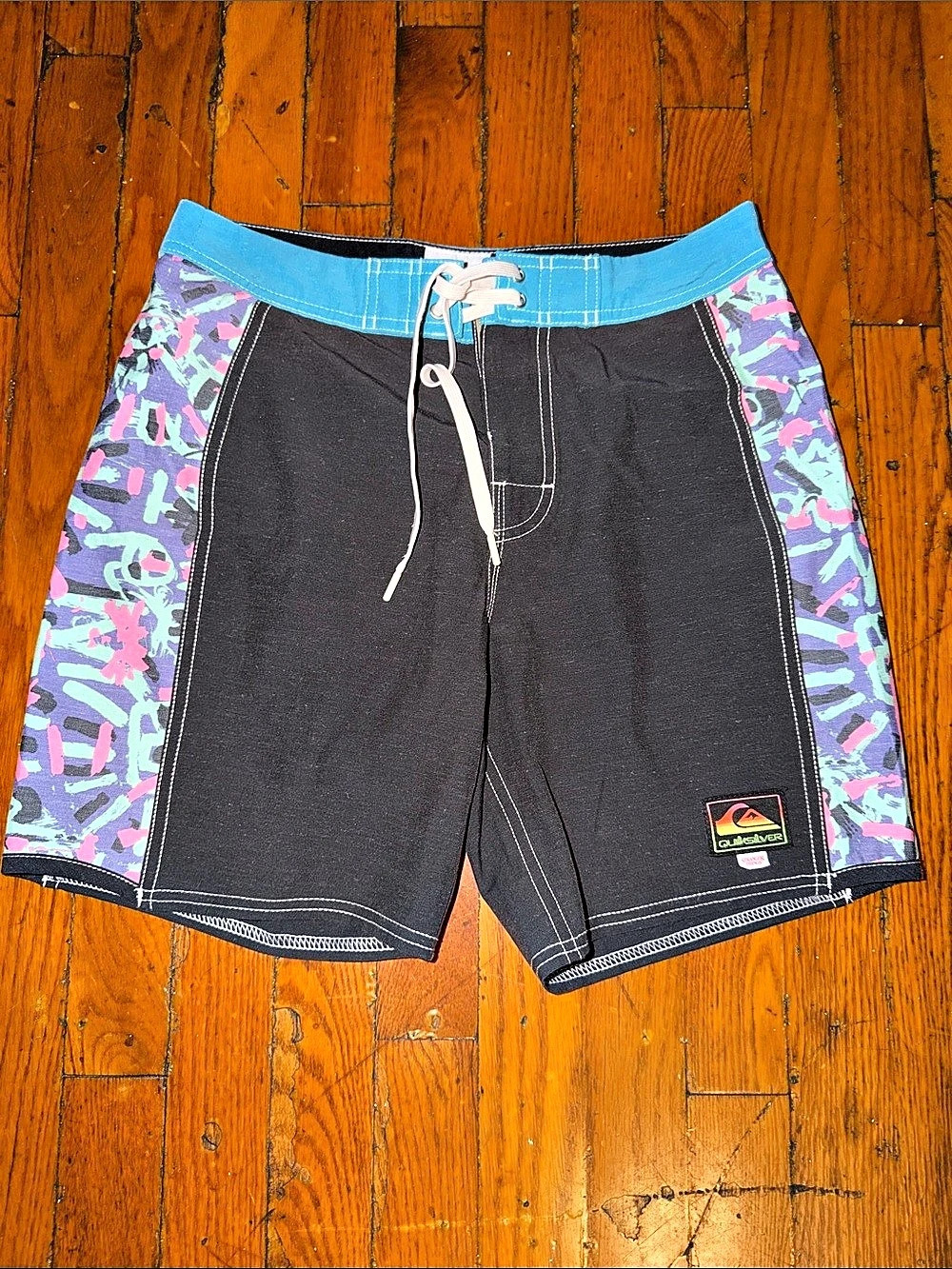 Quiksilver x Stranger Things Original Arch 18 Boardshorts Stranger Things